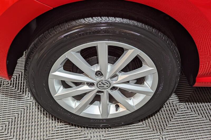 Volkswagen Polo 1.0 BlueMotion Tech Match Hatchback 3dr Petrol Manual Euro 6 (s/s) (60 ps) - U220