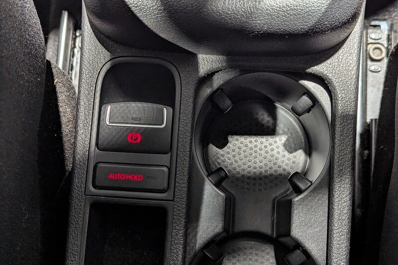 Volkswagen Tiguan 2.0 TDI BlueMotion Tech Match SUV 5dr Diesel Manual 4WD Euro 5 (s/s) (140 ps) - U222