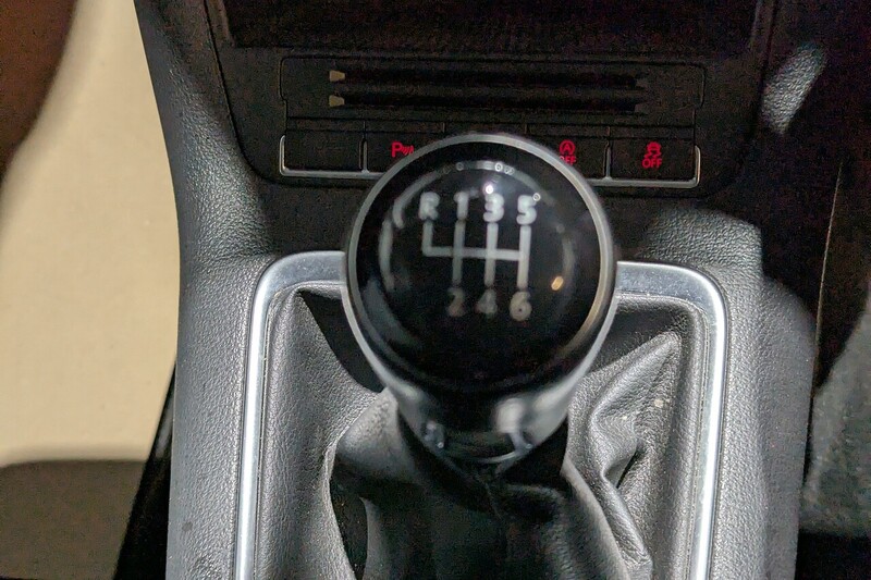 Volkswagen Tiguan 2.0 TDI BlueMotion Tech Match SUV 5dr Diesel Manual 4WD Euro 5 (s/s) (140 ps) - U222