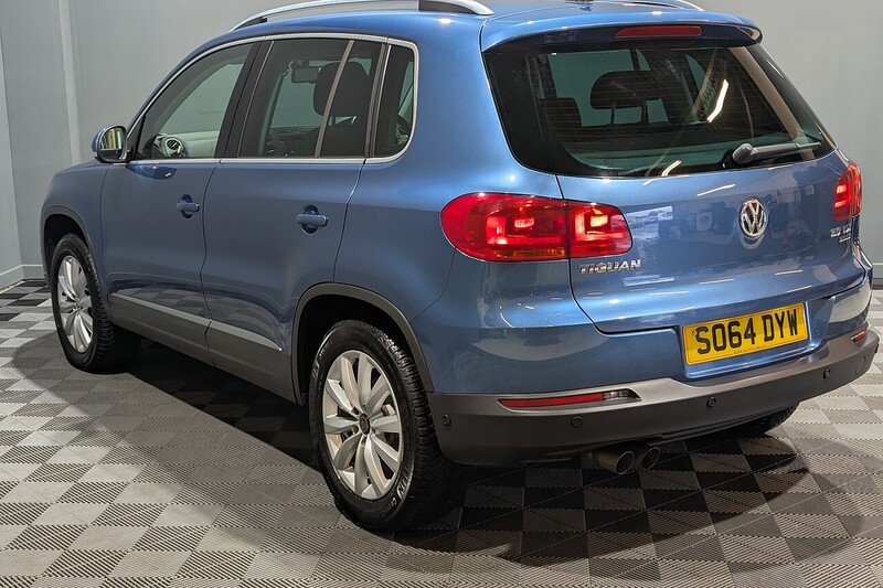 Volkswagen Tiguan 2.0 TDI BlueMotion Tech Match SUV 5dr Diesel Manual 4WD Euro 5 (s/s) (140 ps) - U222