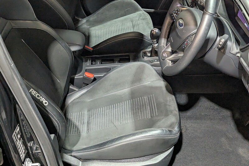 Ford Focus 2.0 EcoBlue ST Hatchback 5dr Diesel Manual Euro 6 (s/s) (190 ps) - U223