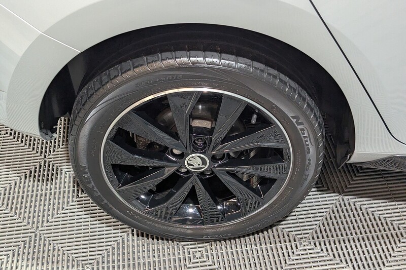 Skoda Fabia 1.0 TSI Monte Carlo Hatchback 5dr Petrol DSG Euro 6 (s/s) (110 ps) - U225