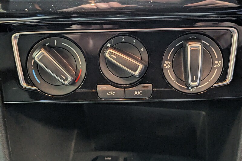 Volkswagen Polo 1.4 TSI BlueMotion Tech ACT BlueGT Hatchback 5dr Petrol Manual Euro 6 (s/s) (150 ps) - U231