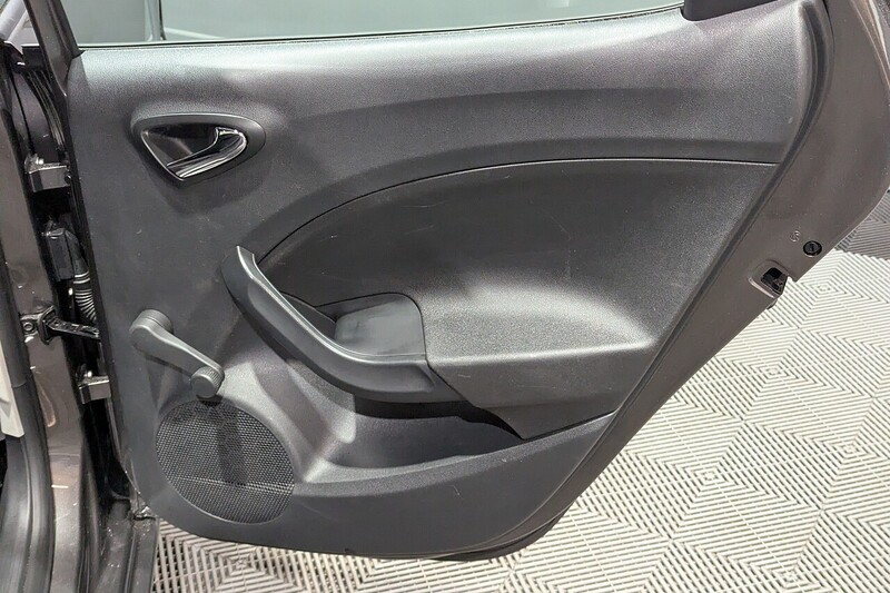 SEAT Ibiza TSI FR - U232