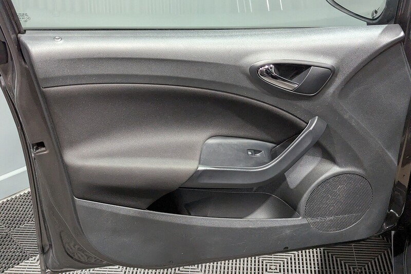 SEAT Ibiza TSI FR - U232