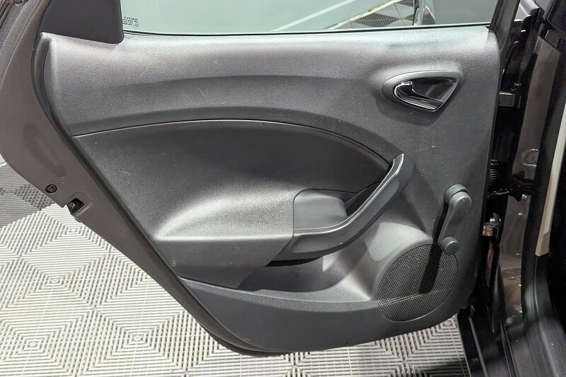 SEAT Ibiza TSI FR - U232