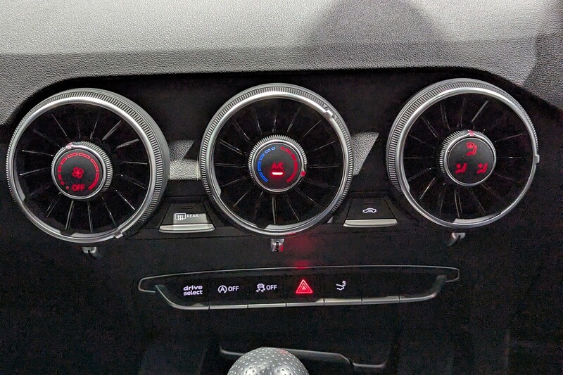 Audi TT 2.0 TFSI 45 S line Coupe 3dr Petrol S Tronic Euro 6 (s/s) (245 ps) - U236