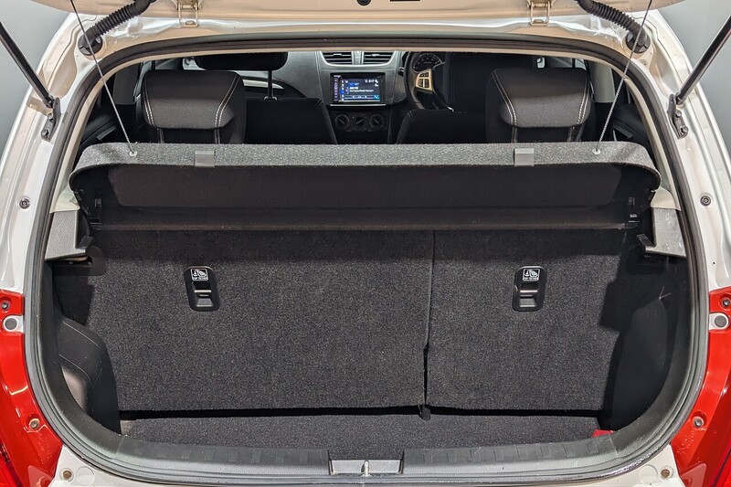 Suzuki Swift 1.2 SZ-L Hatchback 5dr Petrol Manual Euro 6 (94 ps) - U240