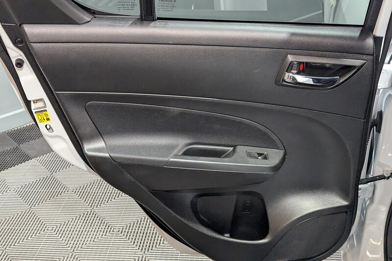 Suzuki Swift 1.2 SZ-L Hatchback 5dr Petrol Manual Euro 6 (94 ps) - U240