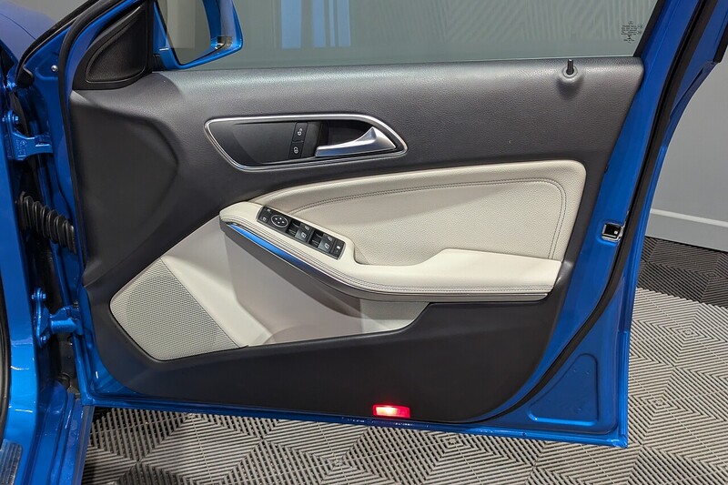 Mercedes-Benz A Class 1.5 A180 CDI Sport Hatchback 5dr Diesel 7G-DCT Euro 5 (s/s) (109 ps) - U241