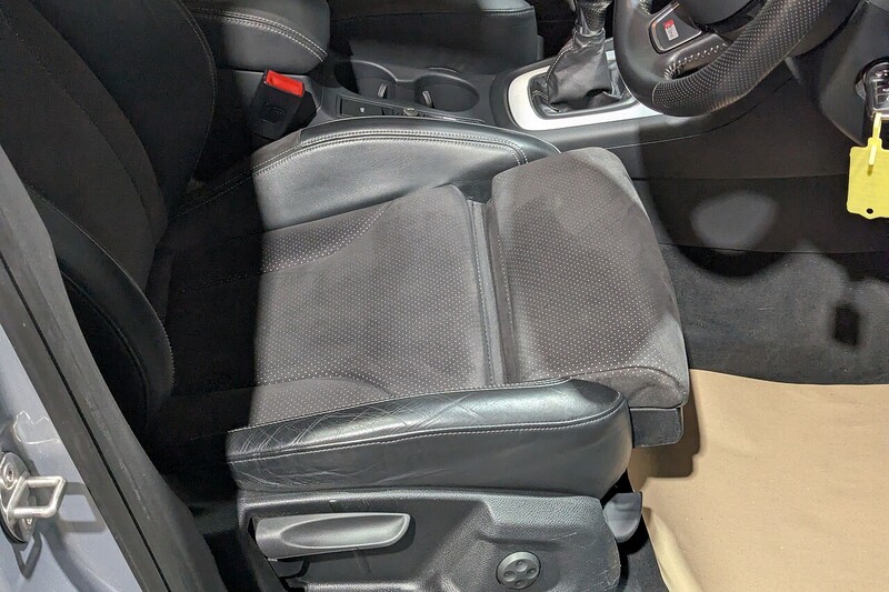 Audi Q3 2.0 TDI S line Plus SUV 5dr Diesel Manual quattro Euro 5 (s/s) (140 ps) - U242