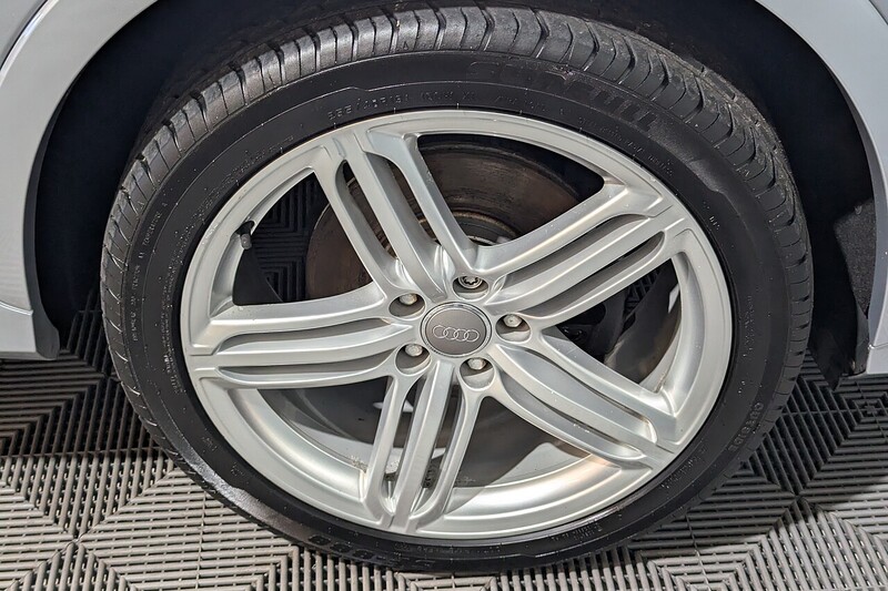 Audi Q3 2.0 TDI S line Plus SUV 5dr Diesel Manual quattro Euro 5 (s/s) (140 ps) - U242