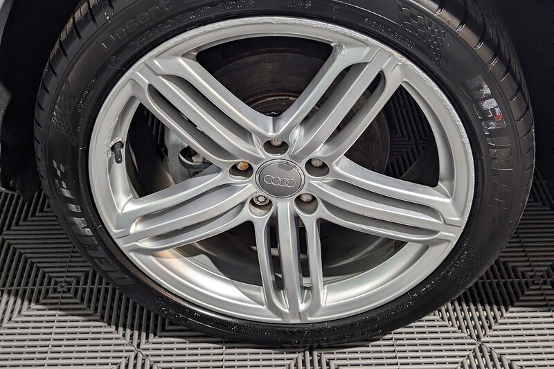 Audi Q3 2.0 TDI S line Plus SUV 5dr Diesel Manual quattro Euro 5 (s/s) (140 ps) - U242