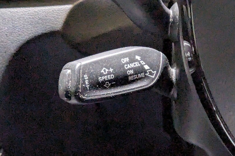 Audi Q3 2.0 TDI S line Plus SUV 5dr Diesel Manual quattro Euro 5 (s/s) (140 ps) - U242