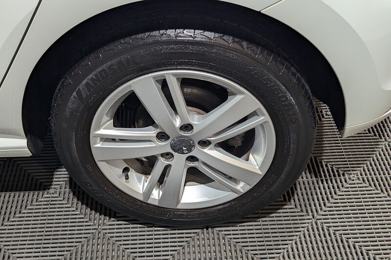 Volkswagen Polo 1.2 TSI BlueMotion Tech Match Hatchback 5dr Petrol Manual Euro 6 (s/s) (90 ps) - U246