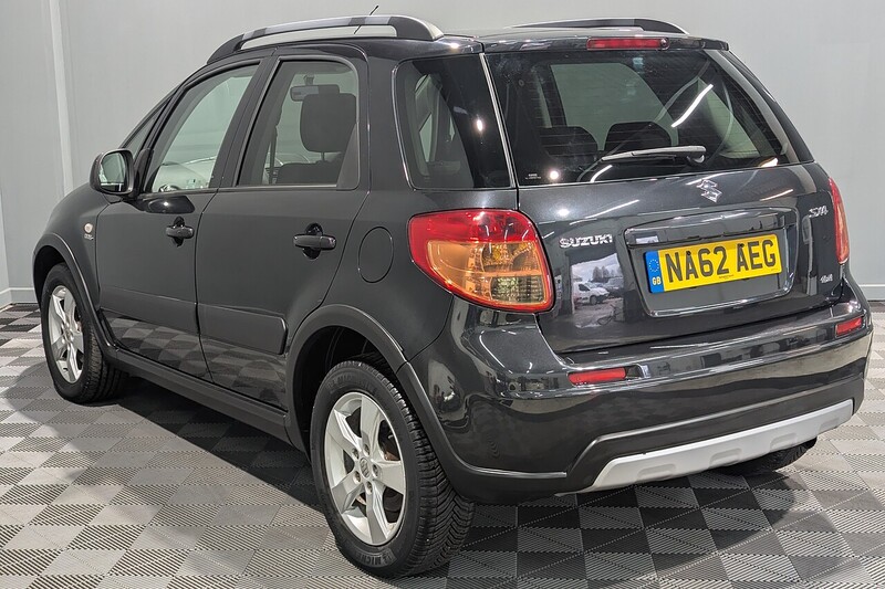 Suzuki SX4 2.0 DDiS SZ5 SUV 5dr Diesel Manual 4Grip Euro 5 (135 ps) - U268