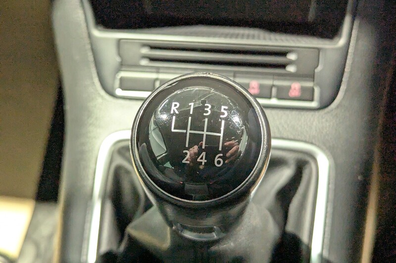 Volkswagen Tiguan 2.0 TDI BlueMotion Tech Match SUV 5dr Diesel Manual 2WD Euro 5 (s/s) (140 ps) - U269