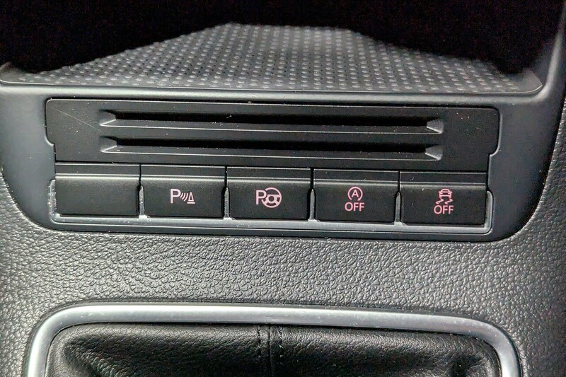 Volkswagen Tiguan 2.0 TDI BlueMotion Tech Match SUV 5dr Diesel Manual 2WD Euro 5 (s/s) (140 ps) - U269