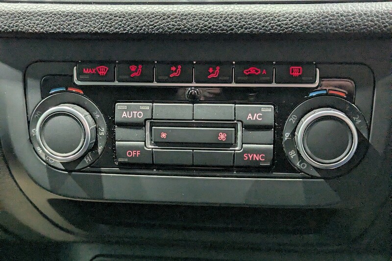 Volkswagen Tiguan 2.0 TDI BlueMotion Tech Match SUV 5dr Diesel Manual 2WD Euro 5 (s/s) (140 ps) - U269