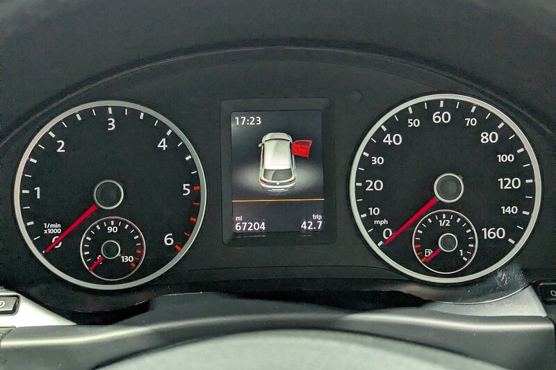 Volkswagen Tiguan 2.0 TDI BlueMotion Tech Match SUV 5dr Diesel Manual 2WD Euro 5 (s/s) (140 ps) - U269