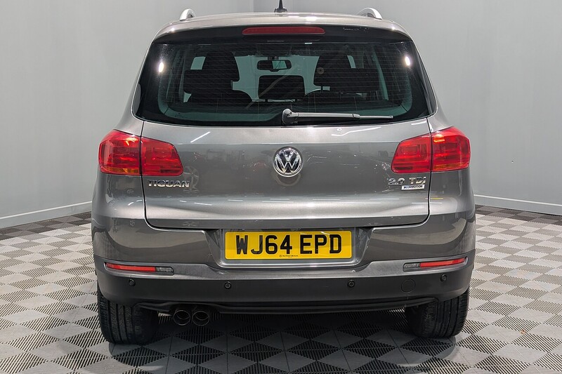 Volkswagen Tiguan 2.0 TDI BlueMotion Tech Match SUV 5dr Diesel Manual 2WD Euro 5 (s/s) (140 ps) - U269