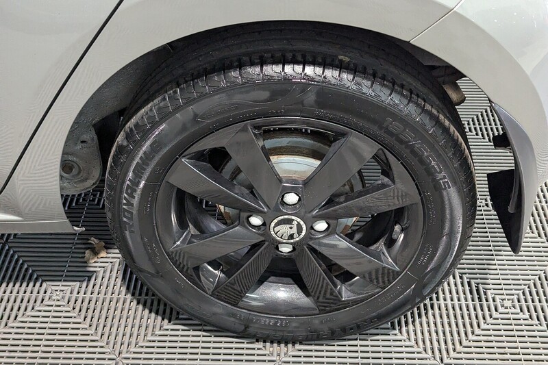 Skoda Citigo 1.0 MPI Colour Edition Hatchback 5dr Petrol Manual Euro 6 (60 ps) - U272