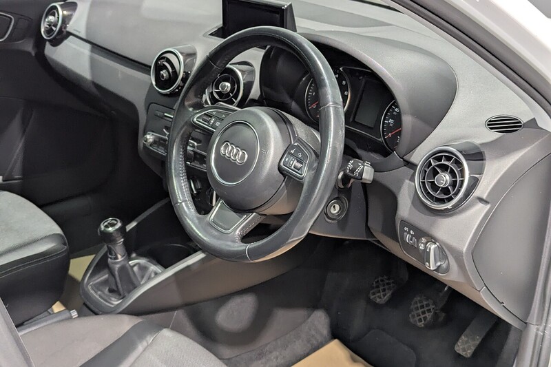 Audi A1 1.4 TFSI Sport Sportback 5dr Petrol Manual Euro 6 (s/s) (125 ps) - U276