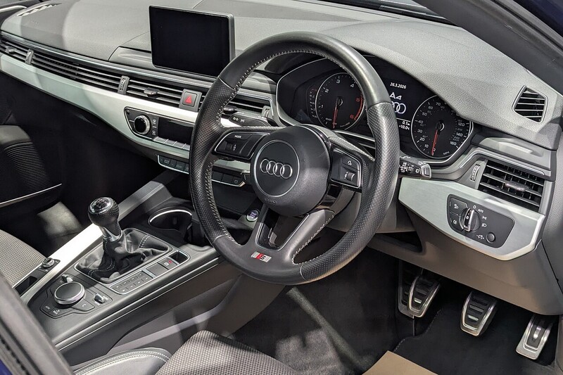 Audi A4 Avant 2.0 TDI S line Estate 5dr Diesel Manual Euro 6 (s/s) (190 ps) - U287