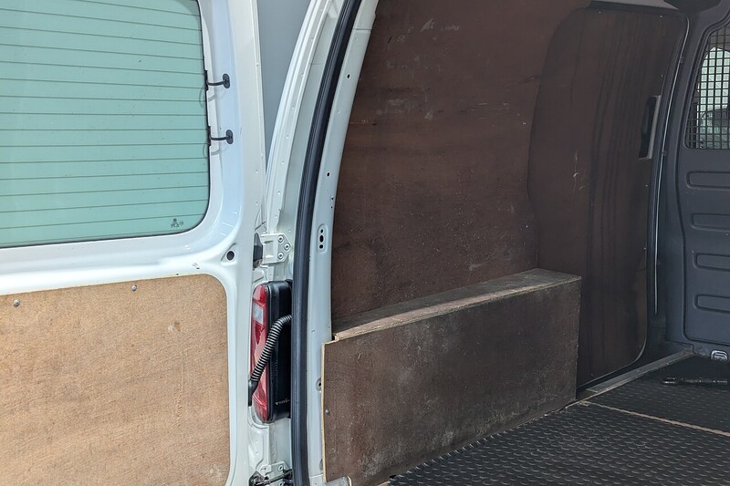 Volkswagen Caddy 2.0 TDI C20 Startline Panel Van 5dr Diesel Manual SWB Euro 6 (s/s) (102 ps) - U298