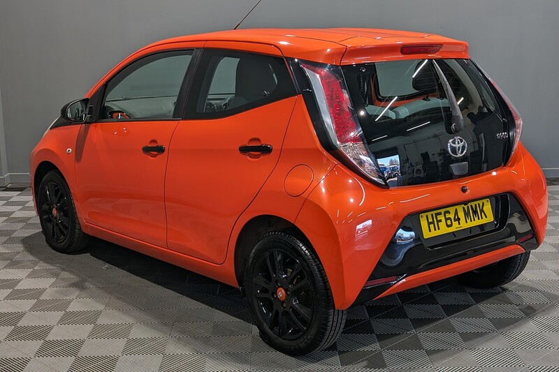 Toyota AYGO 1.0 VVT-i x-cite Hatchback 5dr Petrol Manual Euro 5 Euro 5 (68 ps) - U306