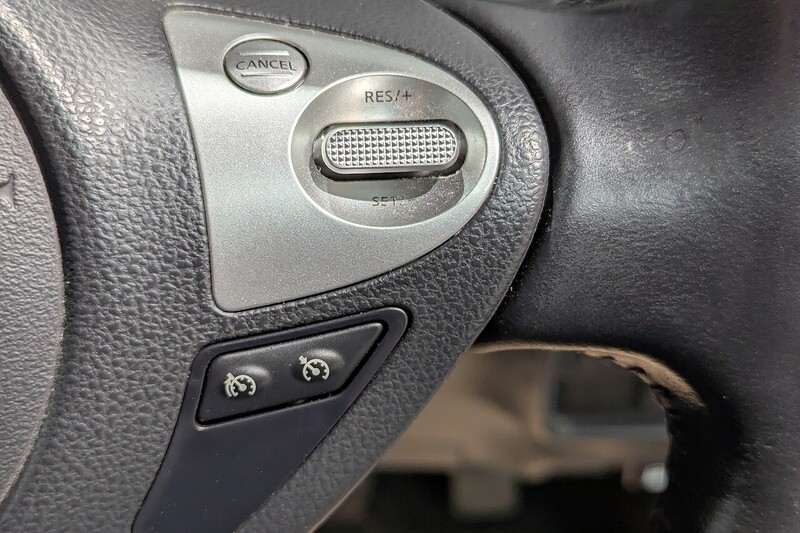 Nissan Juke 1.6 Tekna SUV 5dr Petrol Manual Euro 6 (112 ps) - U307