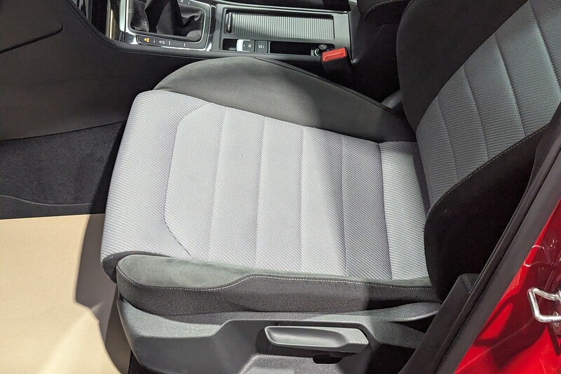 Volkswagen Golf 2.0 TDI BlueMotion Tech R-Line Edition Hatchback 5dr Diesel Manual Euro 6 (s/s) (150 ps) - U314