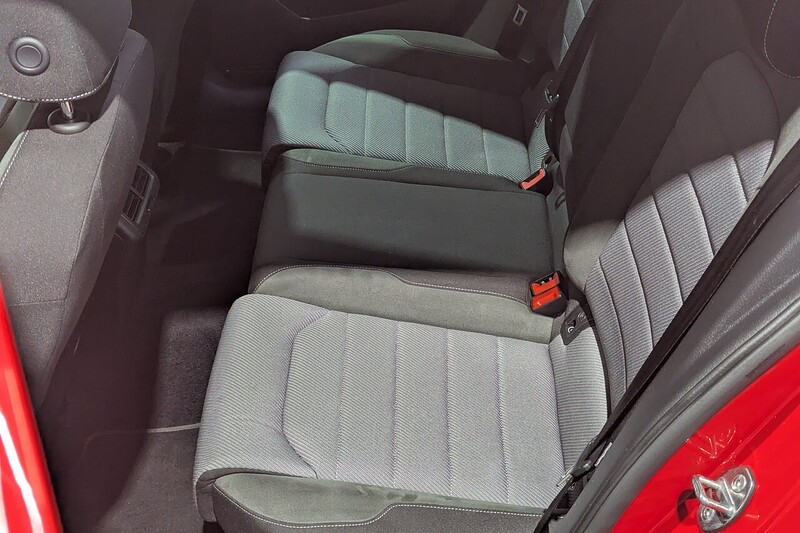 Volkswagen Golf 2.0 TDI BlueMotion Tech R-Line Edition Hatchback 5dr Diesel Manual Euro 6 (s/s) (150 ps) - U314