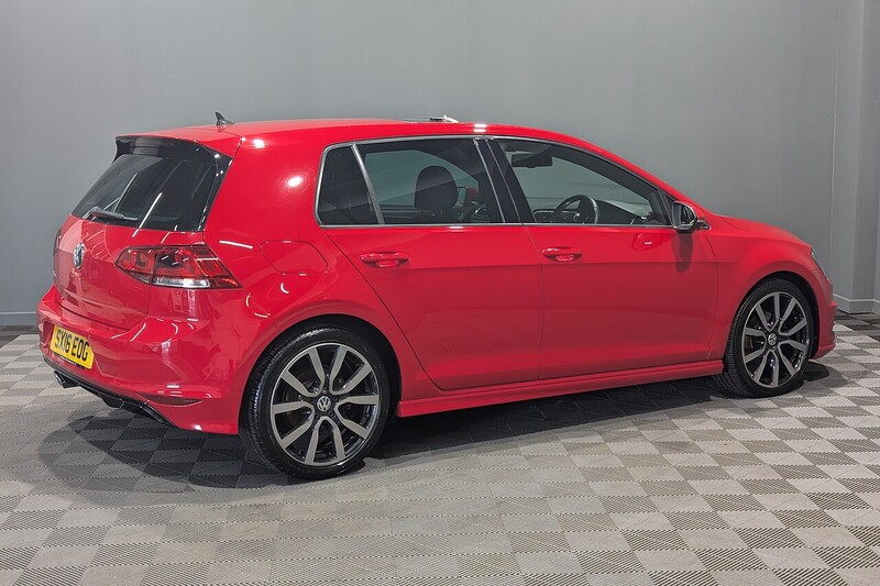 Volkswagen Golf 2.0 TDI BlueMotion Tech R-Line Edition Hatchback 5dr Diesel Manual Euro 6 (s/s) (150 ps) - U314