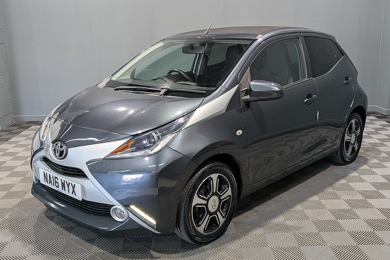 Toyota AYGO 1.0 VVT-i x-clusiv 2 x-wave 5dr Petrol Manual Euro 6 (68 ps) - U317