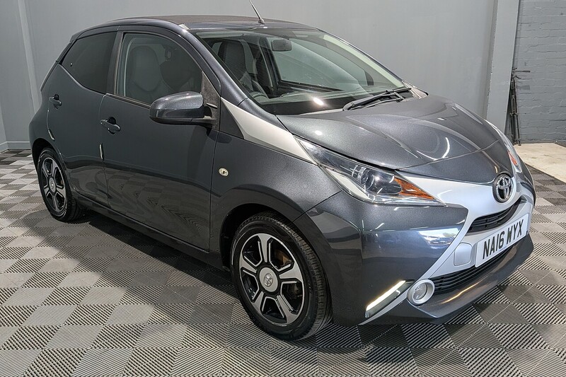 Toyota AYGO 1.0 VVT-i x-clusiv 2 x-wave 5dr Petrol Manual Euro 6 (68 ps) - U317