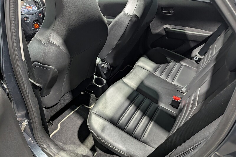 Toyota AYGO 1.0 VVT-i x-clusiv 2 x-wave 5dr Petrol Manual Euro 6 (68 ps) - U317
