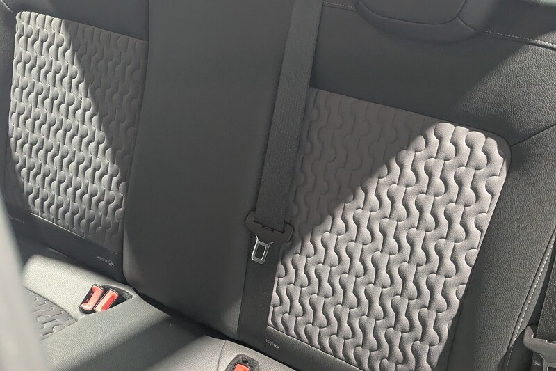 Vauxhall Corsa 1.4 16V SE Hatchback 5dr Petrol Manual Wide Ratio Euro 5 (100 ps) - U318