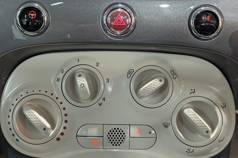 Fiat 500 Lounge Hatchback 1.2 Manual Petrol - U320