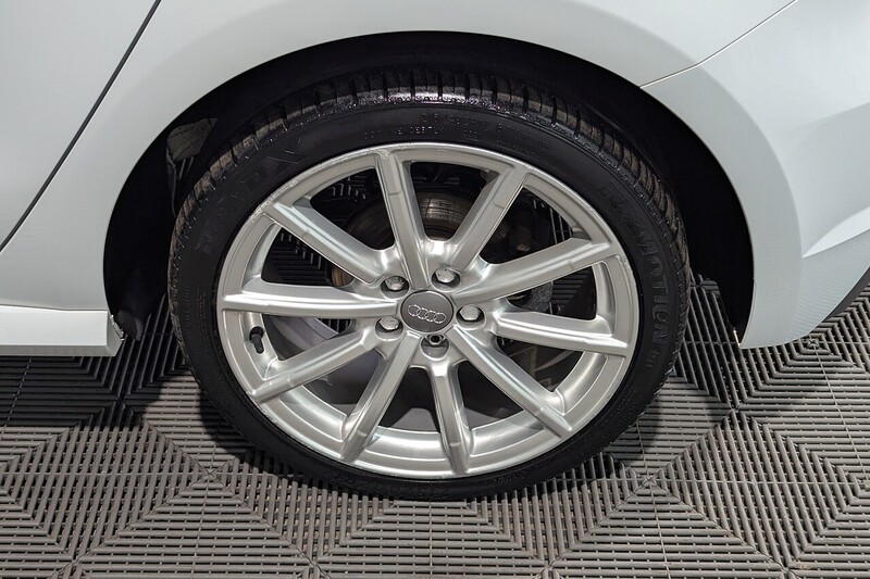 Audi A1 1.4 TFSI S line Sportback 5dr Petrol S Tronic Euro 6 (s/s) (Nav) (125 ps) - U323