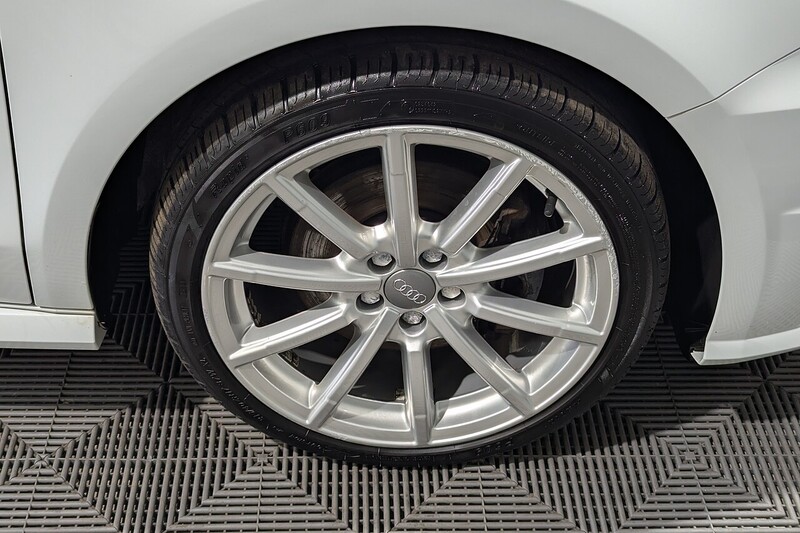 Audi A1 1.4 TFSI S line Sportback 5dr Petrol S Tronic Euro 6 (s/s) (Nav) (125 ps) - U323