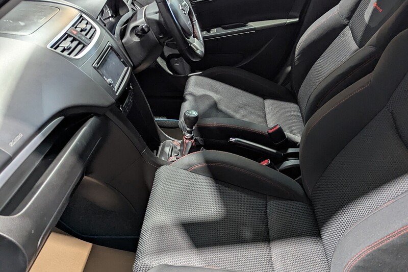Suzuki Swift 1.6 Sport Hatchback 5dr Petrol Manual Euro 5 (136 ps) - U327