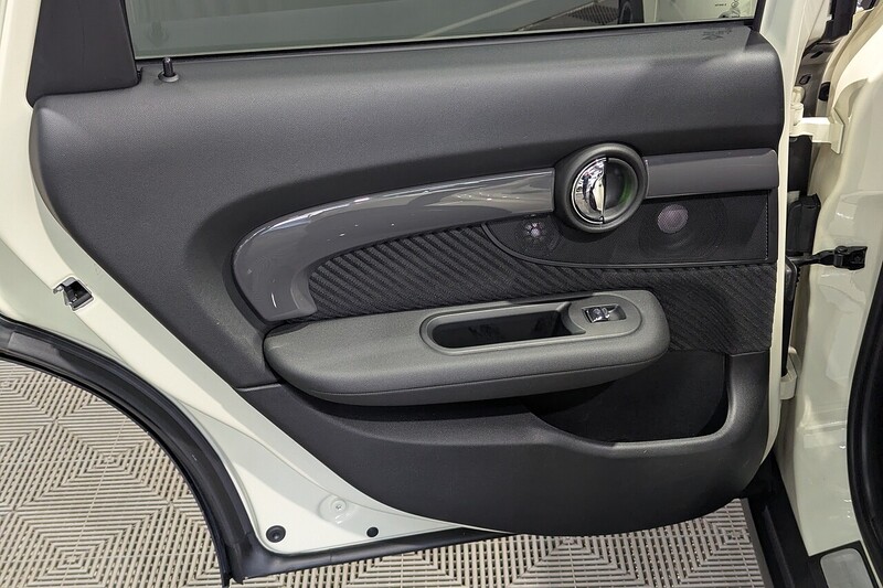 MINI Clubman 2.0 Cooper S Estate 6dr Petrol Manual Euro 6 (s/s) (192 ps) - U337