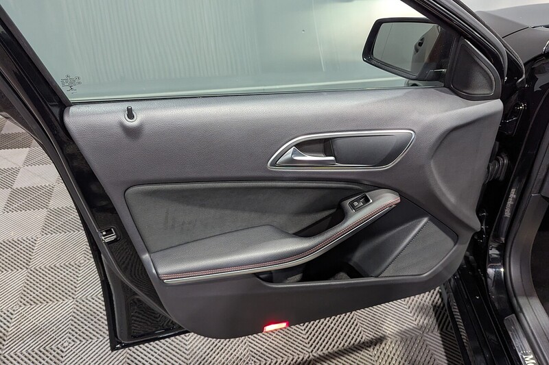 Mercedes-Benz A Class 2.1 A200 CDI AMG Night Edition Hatchback 5dr Diesel Manual Euro 6 (s/s) (136 ps) - U341