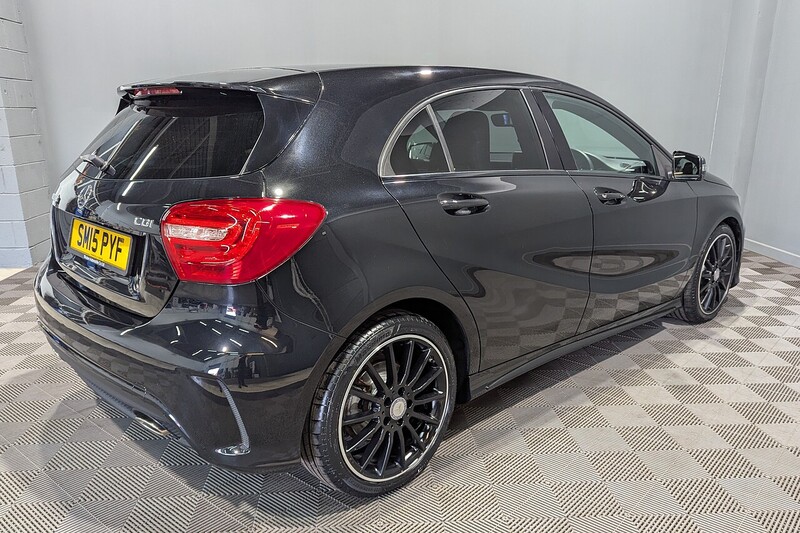 Mercedes-Benz A Class 2.1 A200 CDI AMG Night Edition Hatchback 5dr Diesel Manual Euro 6 (s/s) (136 ps) - U341