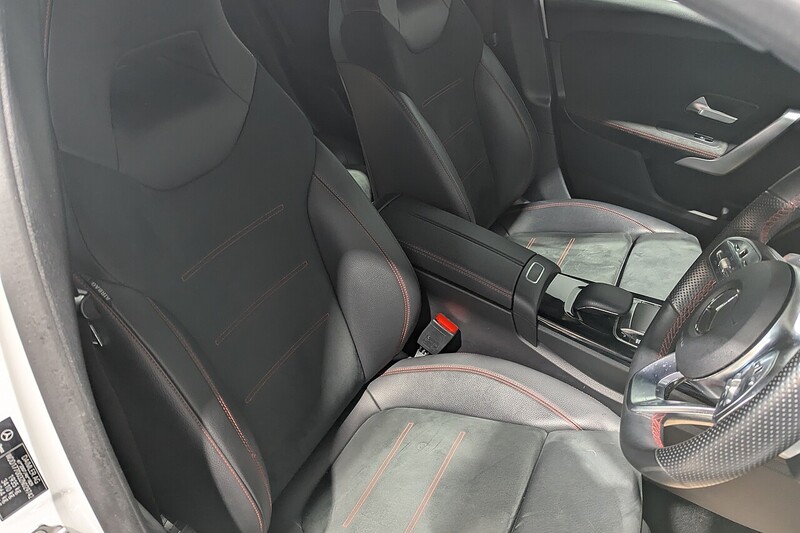 Mercedes-Benz A Class 1.5 A180d AMG Line Hatchback 5dr Diesel 7G-DCT Euro 6 (s/s) (116 ps) - U346