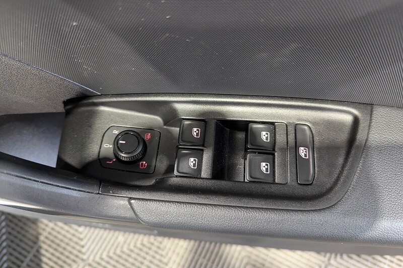 Audi A1 1.0 TFSI 30 Technik Sportback 5dr Petrol Manual Euro 6 (s/s) (116 ps) - U347