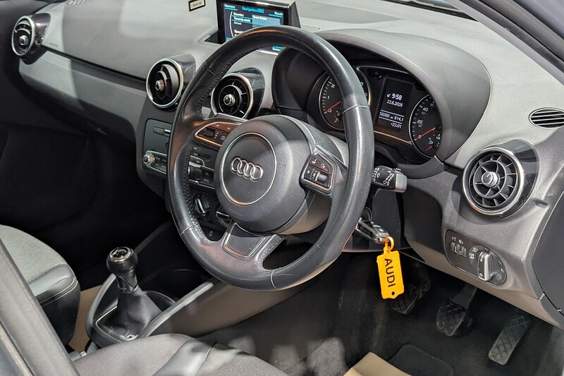 Audi A1 1.0 TFSI Sport Sportback 5dr Petrol Manual Euro 6 (s/s) (Nav) (95 ps) - U358