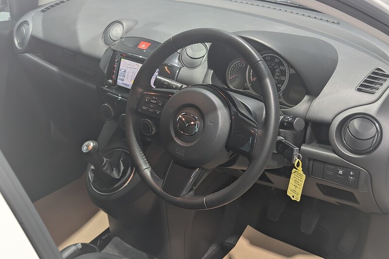 Mazda Mazda2 1.3 Sport Venture Hatchback 5dr Petrol Manual Euro 5 (84 ps) - U366