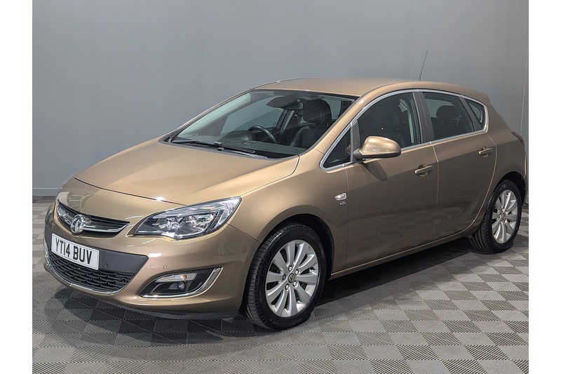 Vauxhall Astra 2.0 CDTi Elite Hatchback 5dr Diesel Auto Euro 5 (165 ps) - U367